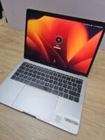 Macbook Pro 2017 - Image 2